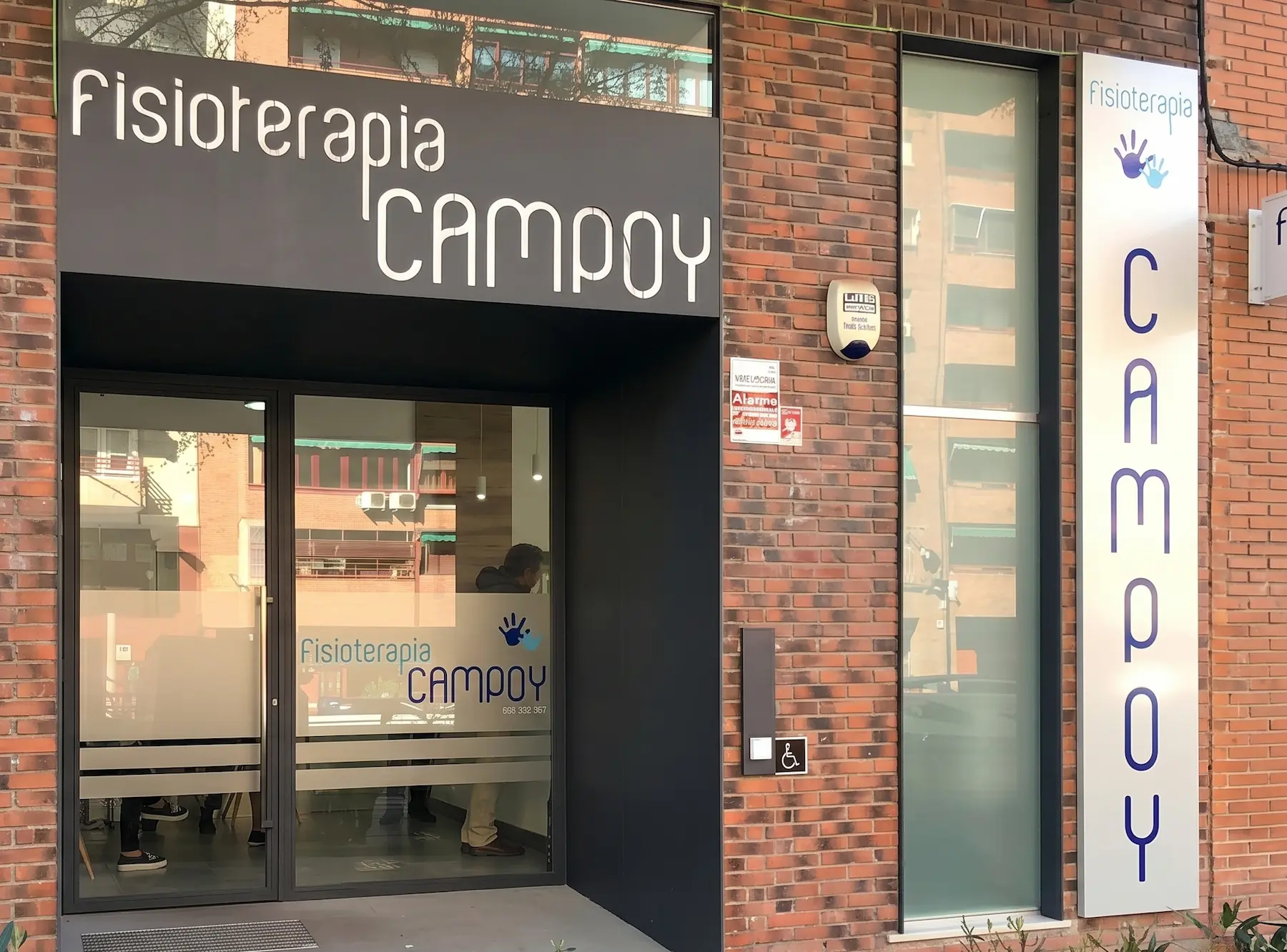 Fachada Clínica Fisioterapia Campoy